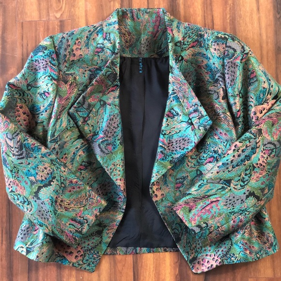 🔥Vintage 80’s Peacock Tapestry Cropped Blazer - Picture 1 of 7